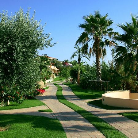 Hotel Villaggio Cala Di Volpe Capo Vaticano Kültér fotó