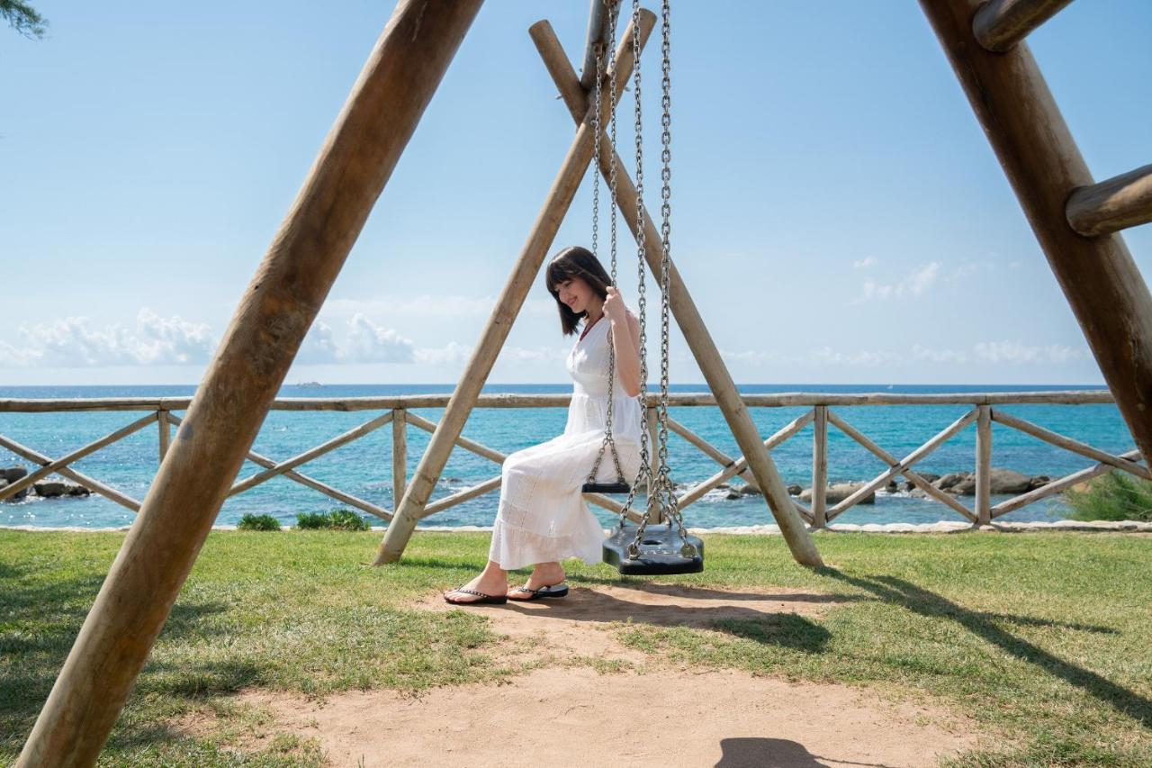 Hotel Villaggio Cala Di Volpe Capo Vaticano Kültér fotó