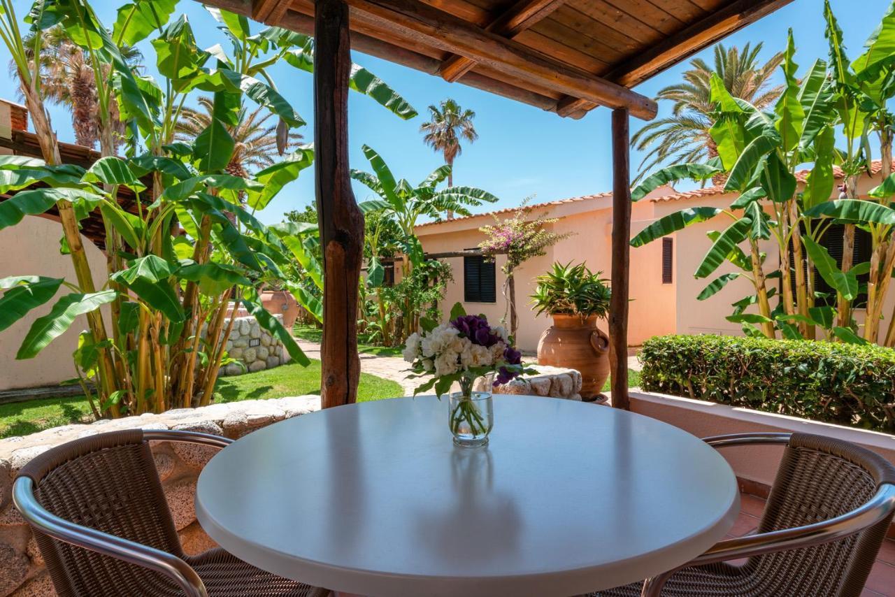 Hotel Villaggio Cala Di Volpe Capo Vaticano Kültér fotó