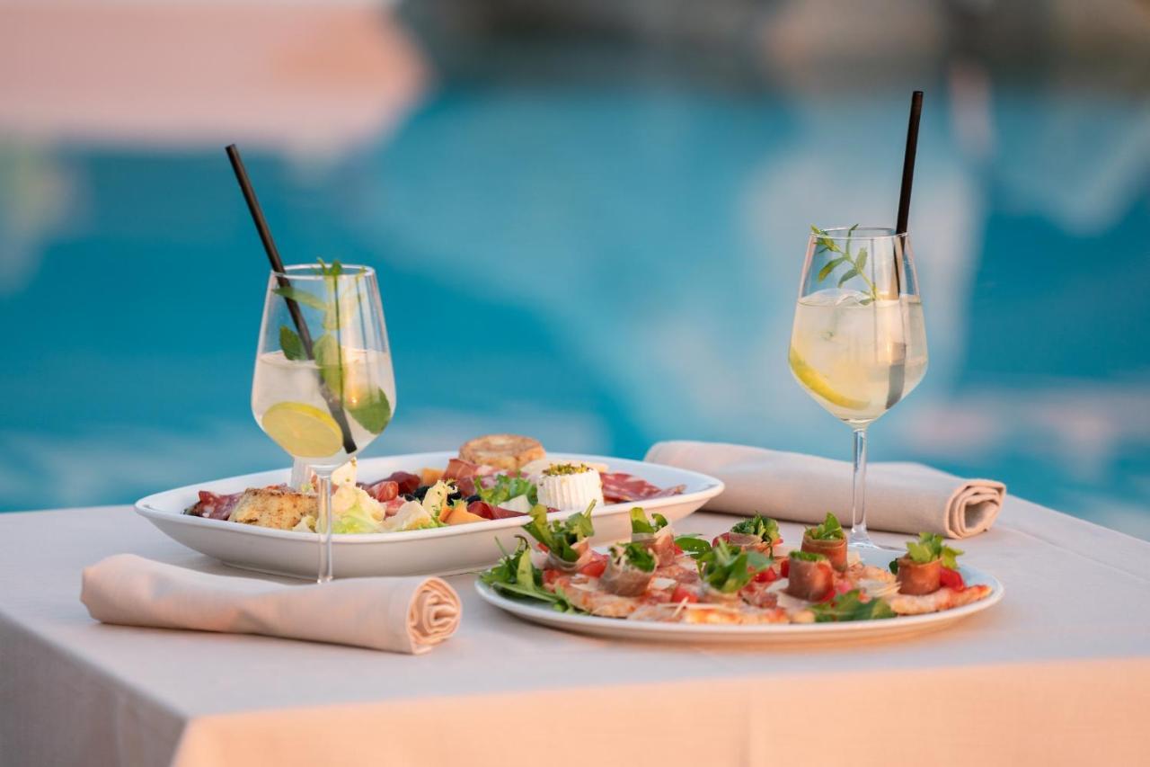 Hotel Villaggio Cala Di Volpe Capo Vaticano Kültér fotó
