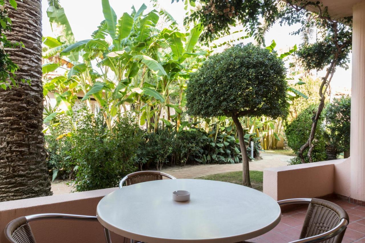 Hotel Villaggio Cala Di Volpe Capo Vaticano Kültér fotó
